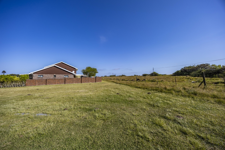 0 Bedroom Property for Sale in Cove Rock Eastern Cape